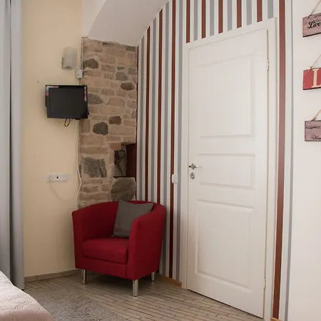 Apartment Rotuses