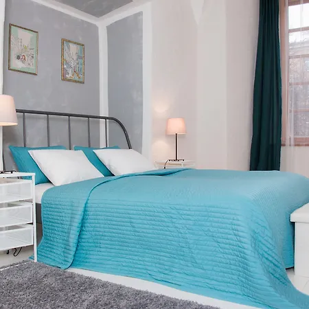 Rotuses Apartment *