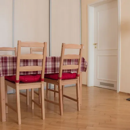 Apartment Rotuses
